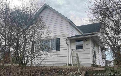 1705 George St, Logansport, IN, 46947-3635 | Card Image