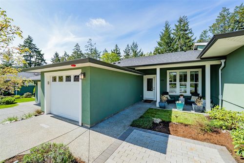 4989 Currie Pl, Nanaimo, BC, V9V0B3 | Card Image