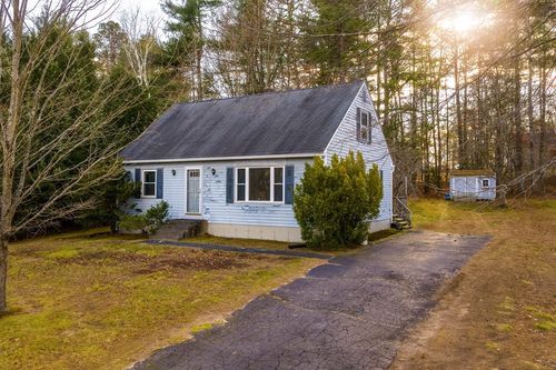 16 Picard Cir, Easthampton, MA, 01027-2668 | Card Image