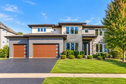 32 N Acacia Dr, Hawthorn Woods, IL, 60047-3712 | Card Image