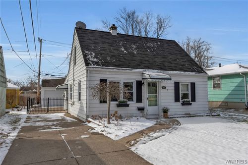 16 Woodcrest Dr, Amherst, NY, 14226-1405 | Card Image