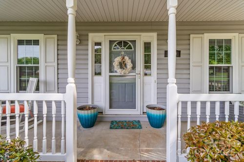 230 Castle Keep Rd, Salisbury, NC, 28146-9020 | Card Image