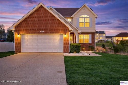 104 Briarcliff Ct, Elizabethtown, KY, 42701-6825 | Card Image