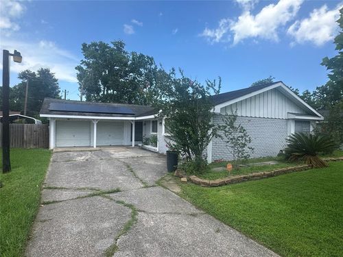 4522 Sage Cir, Baytown, TX, 77521-1756 | Card Image