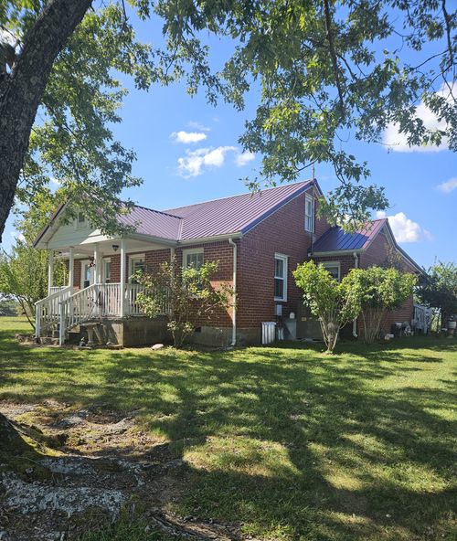 1332 Carthage Rd, Red Boiling Springs, TN, 37150-3618 | Card Image