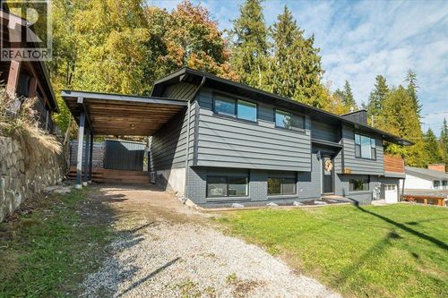 1765 Ridgewood Road, Nelson, BC, V1L6J9 | Card Image