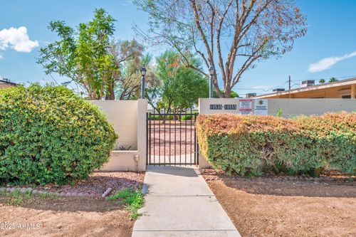 10541 W Coggins Dr, Sun City, AZ, 85351-3416 | Card Image
