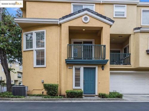 3518 Madison Cmn, Fremont, CA, 94538-5420 | Card Image