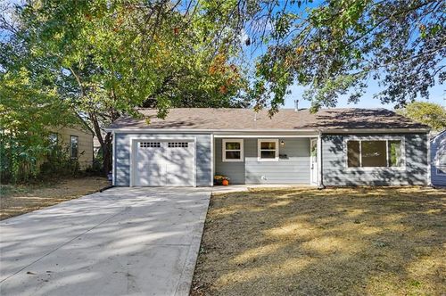2508 Moundview Dr, Lawrence, KS, 66049-2533 | Card Image