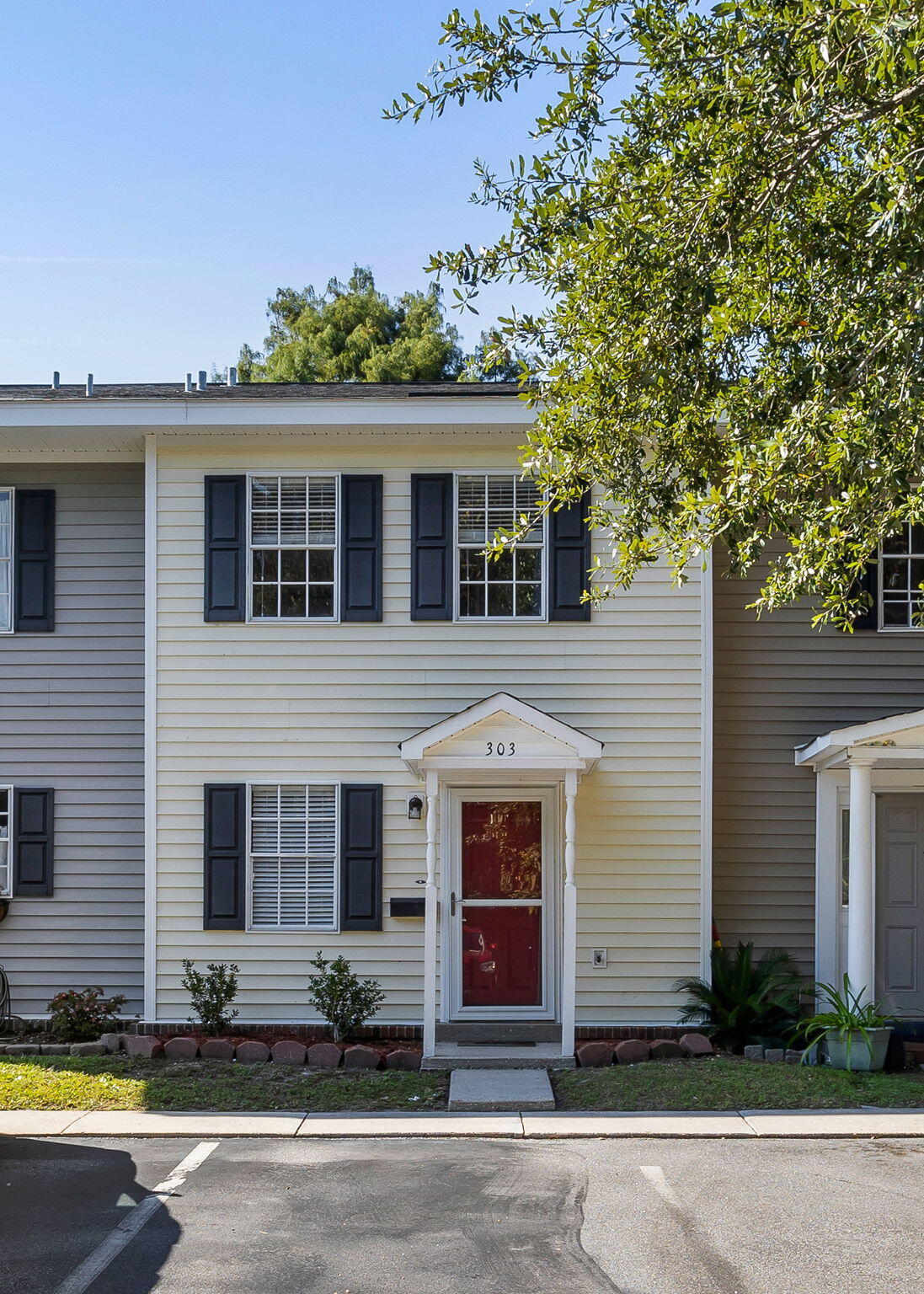 Lakeside Dr, Mount Pleasant, SC 29464