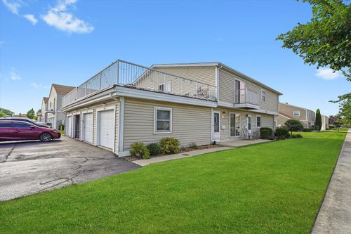 7940-7940 164th Pl, Tinley Park, IL, 60477-1475 | Card Image
