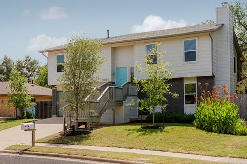 11016 Hard Rock Rd, Austin, TX, 78750-1552 | Card Image