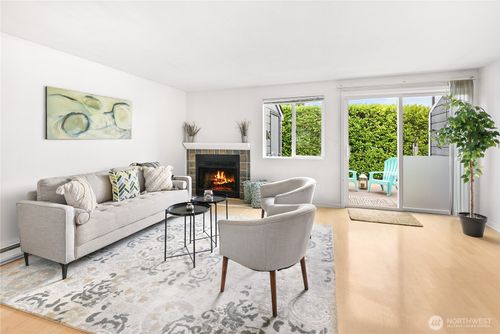 c305-702 5th St, Snohomish, WA, 98290-2856 | Card Image