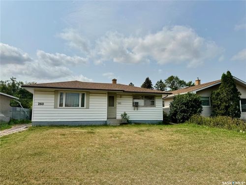 260 Angus St, Regina, SK, S4R3K4 | Card Image