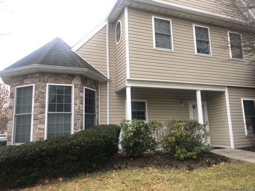 153 Christine Dr, Huntingtn Sta, NY, 11746 | Card Image