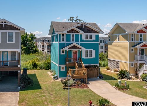 100 Amherst Dr, Kill Devil Hills, NC, 27948-8545 | Card Image