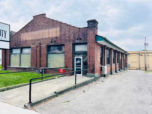 359 N Main St, Frankfort, IN, 46041-1929 | Card Image