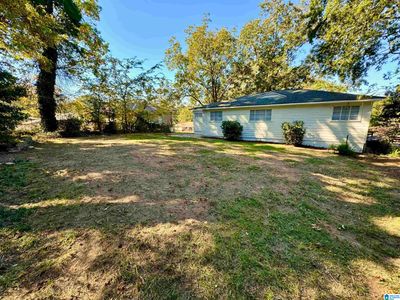 9833 Greenlee Road, House other with 3 bedrooms, 2 bathrooms and null parking in BIRMINGHAM AL | Image 3