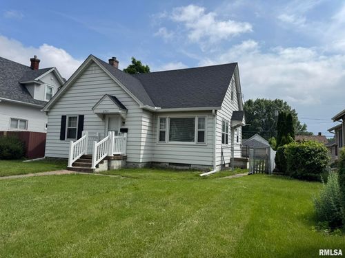 2711 E Locust St, Davenport, IA, 52803-3414 | Card Image