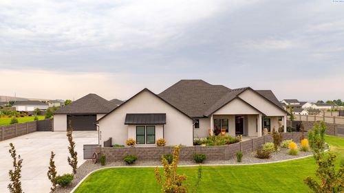 87626 E Calico Rd, Kennewick, WA, 99338-4304 | Card Image