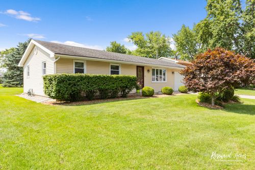 502 E 3rd St, Herscher, IL, 60941-9463 | Card Image