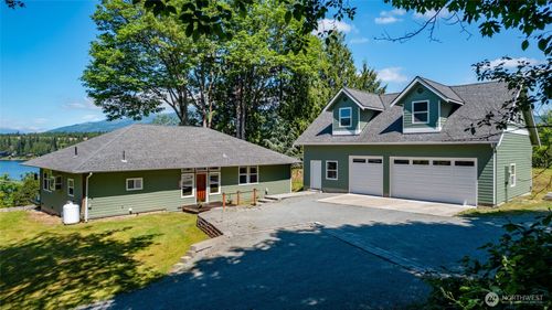 18202 W Big Lake Blvd, Mount Vernon, WA, 98274-8392 | Card Image