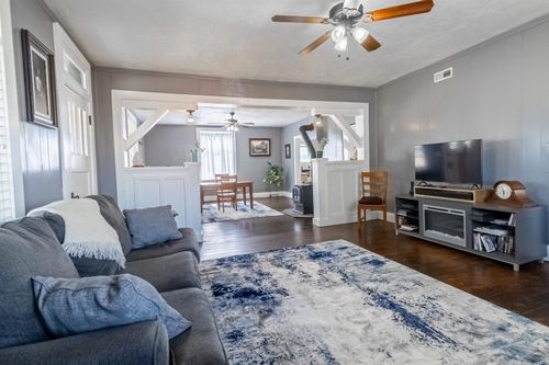 130 S Main St, Lyman, WY, 82937-5112 | Card Image