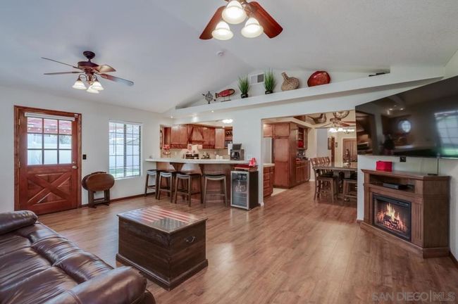 13499 Khuram St, House other with 4 bedrooms, 2 bathrooms and 5 parking in Lakeside CA | Image 6