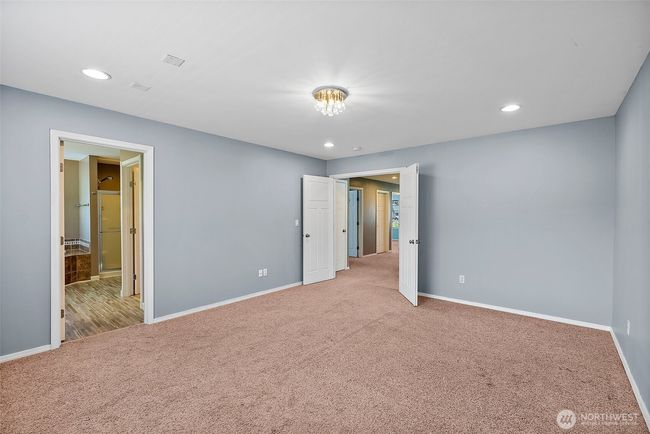 Primary Bedroom | Image 24