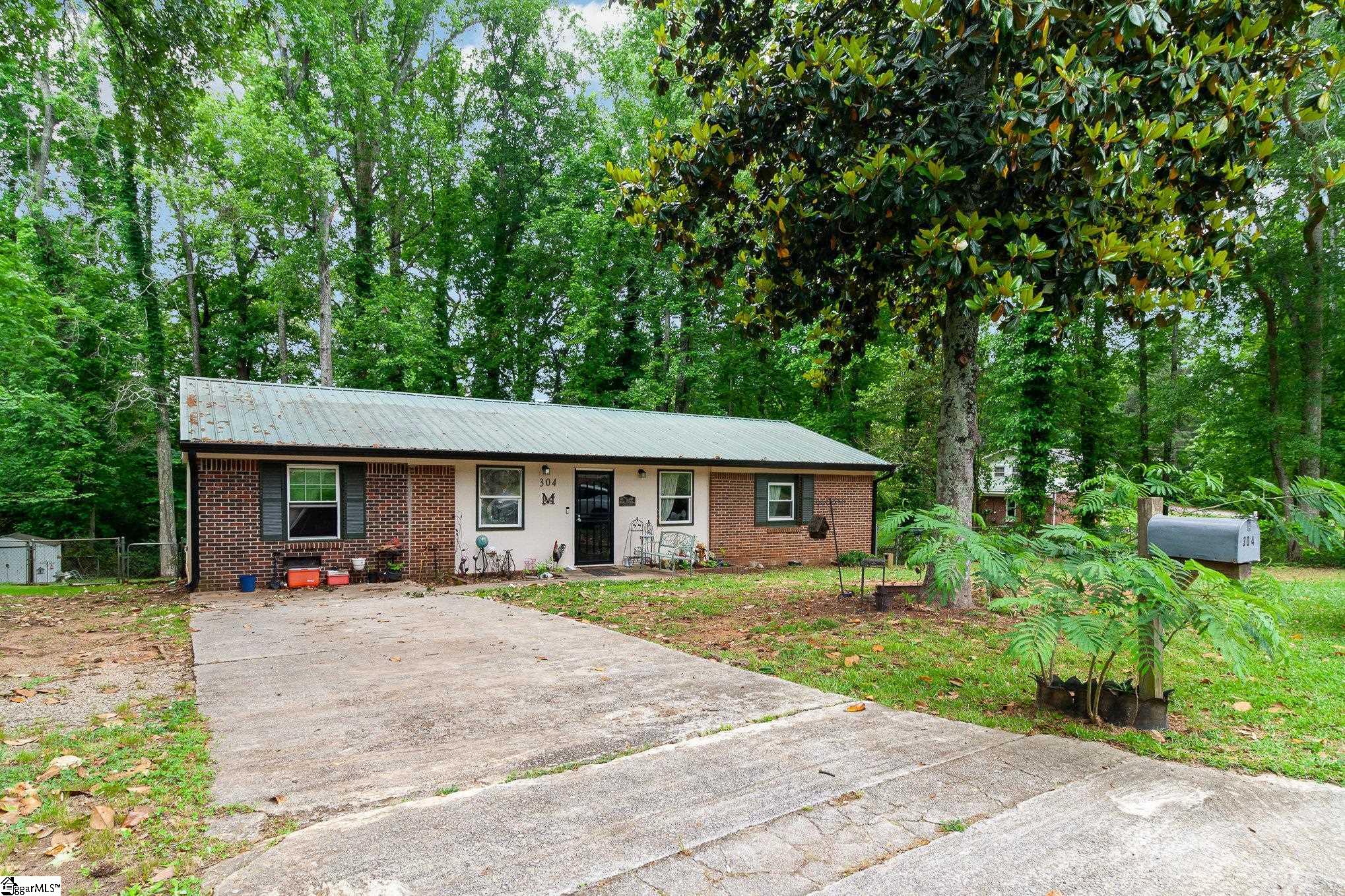Brookhaven Dr, Anderson, SC 29624