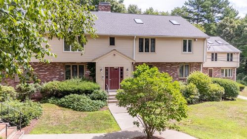 3-46 Pinebrook Ln, South Easton, MA, 02375-1276 | Card Image