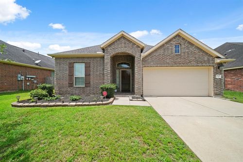 7509 Cobblestone Drive, Pearland, TX, 77581 | Card Image