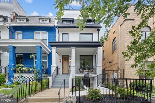 a-3916 8th St Nw, WASHINGTON, DC, 20011-7906 | Card Image