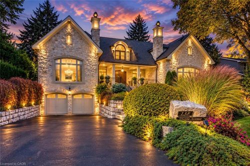 138 Dianne Ave, Oakville, ON, L6J4G9 | Card Image