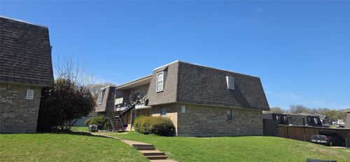 235-233 Vista Way, Benbrook, TX, 76126-3248 | Card Image