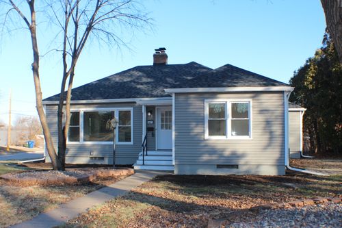 1611 Coffelt Ave, Davenport, IA, 52803-3512 | Card Image