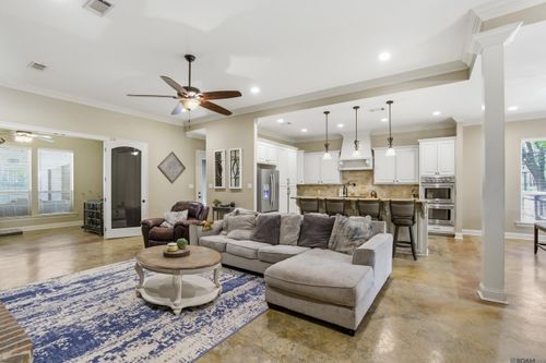 7735 Castello Rd, Ethel, LA, 70730-4239 | Card Image