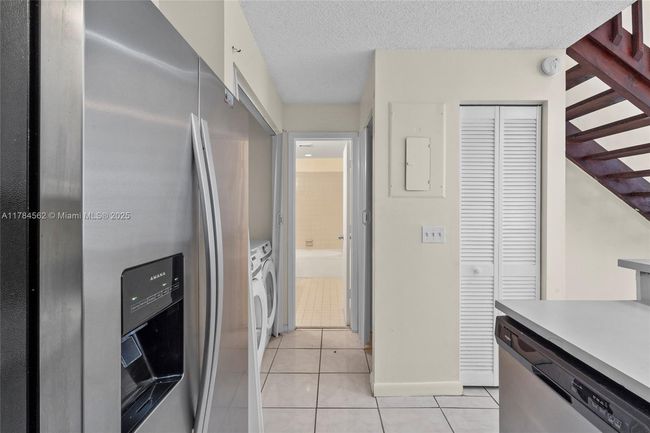 1903 Players Pl, Townhouse with 2 bedrooms, 2 bathrooms and null parking in North Lauderdale FL | Image 11
