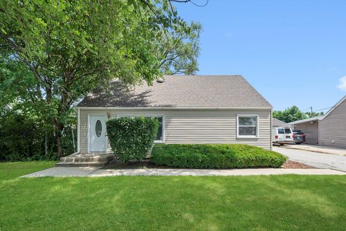 9417 S 78th Ave, Hickory Hills, IL, 60457-2128 | Card Image