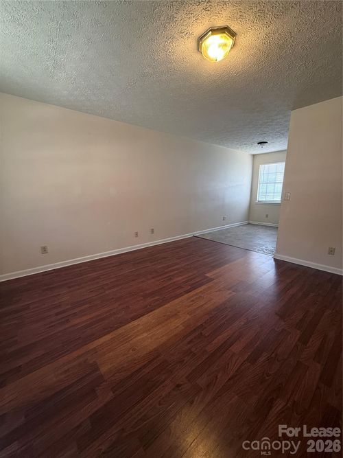 b-11-505 W Warren St, Shelby, NC, 28150-5090 | Card Image