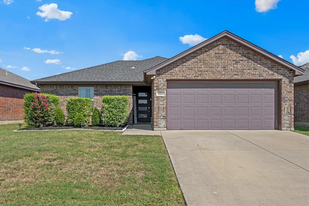 Sunburst Dr, Fort Worth, TX 76140