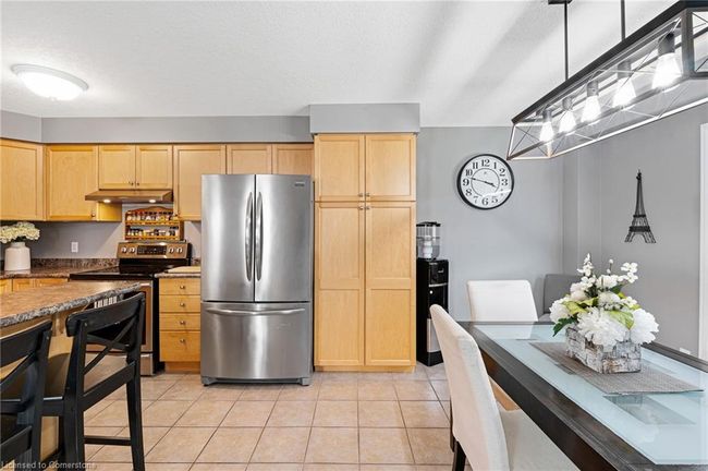 74 Colton Cir, Townhouse with 3 bedrooms, 4 bathrooms and 3 parking in Kitchener ON | Image 17