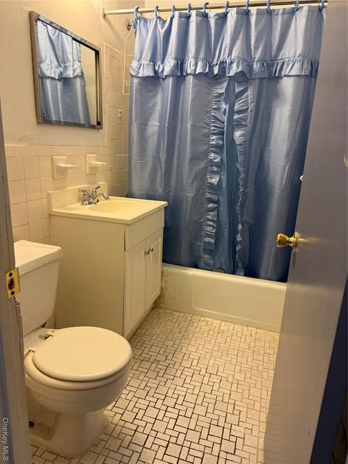 apt-201-377 N Broadway, Yonkers, NY, 10701-2019 | Card Image
