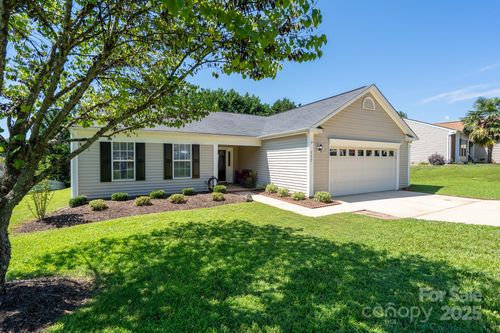 157 Brookstone Dr, Mount Holly, NC, 28120-2811 | Card Image