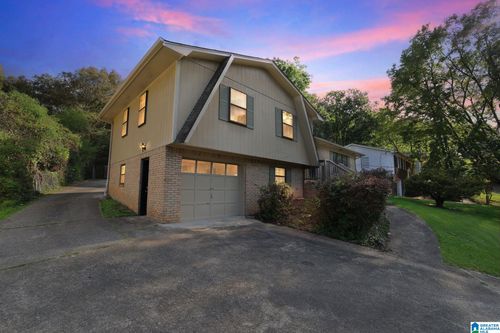 2925 Wood Dr Ne, Center Point, AL, 35215-2031 | Card Image