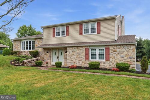 64 Windmill Dr, SOUTHAMPTON, PA, 18966-2329 | Card Image