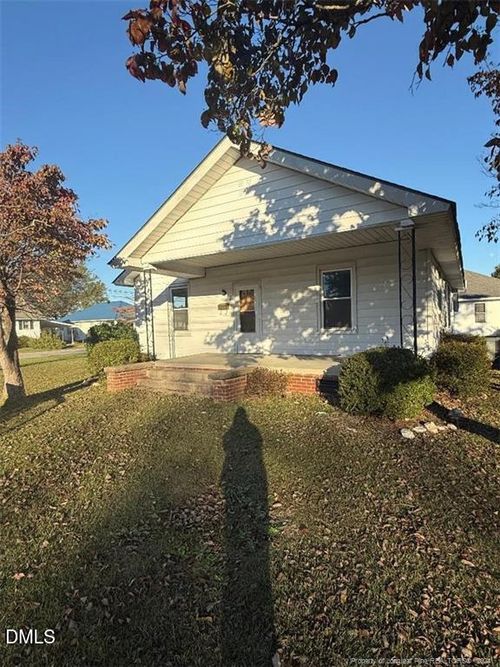 401 S 17th St, Erwin, NC, 28339-2014 | Card Image