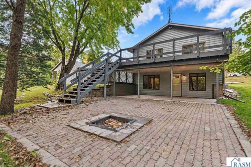 61785 Sunset Ln, New Ulm, MN, 56073-4211 | Card Image