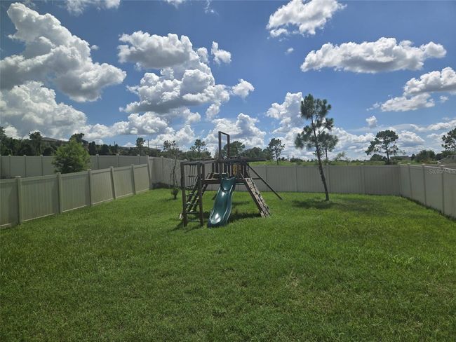 7575 Sail Clover Ln, House other with 5 bedrooms, 3 bathrooms and null parking in ZEPHYRHILLS FL | Image 6