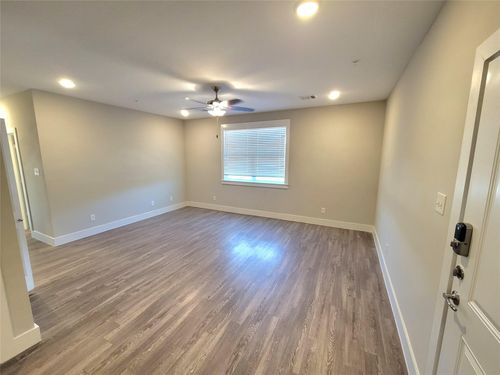 1105-1620 Oak Tree Dr, Houston, TX, 77080-7358 | Card Image